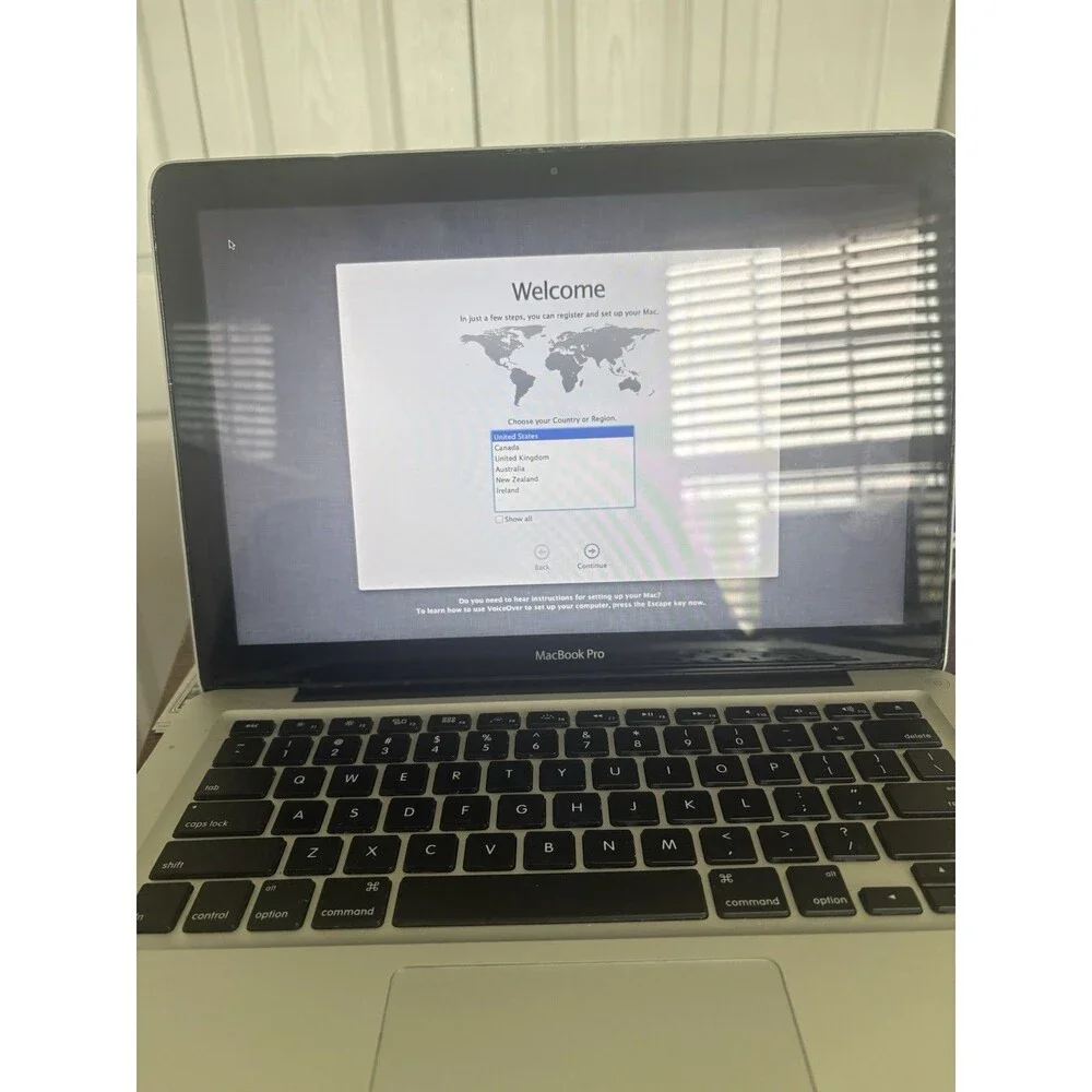 Apple MacBook Pro 13.3'' 500GB Core i5-3210M 8GB Laptop Silver - MD101LLA